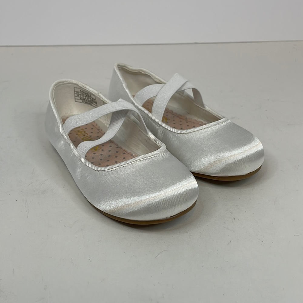 New Girl’s White Angie 2 Mary Jane Flats Size 10T